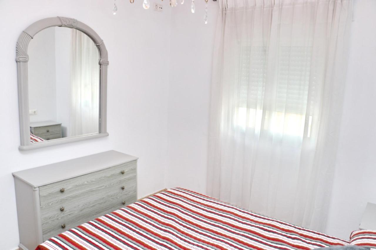 Apartamento Cervantes コニル・デ・ラ・フロンテラ エクステリア 写真